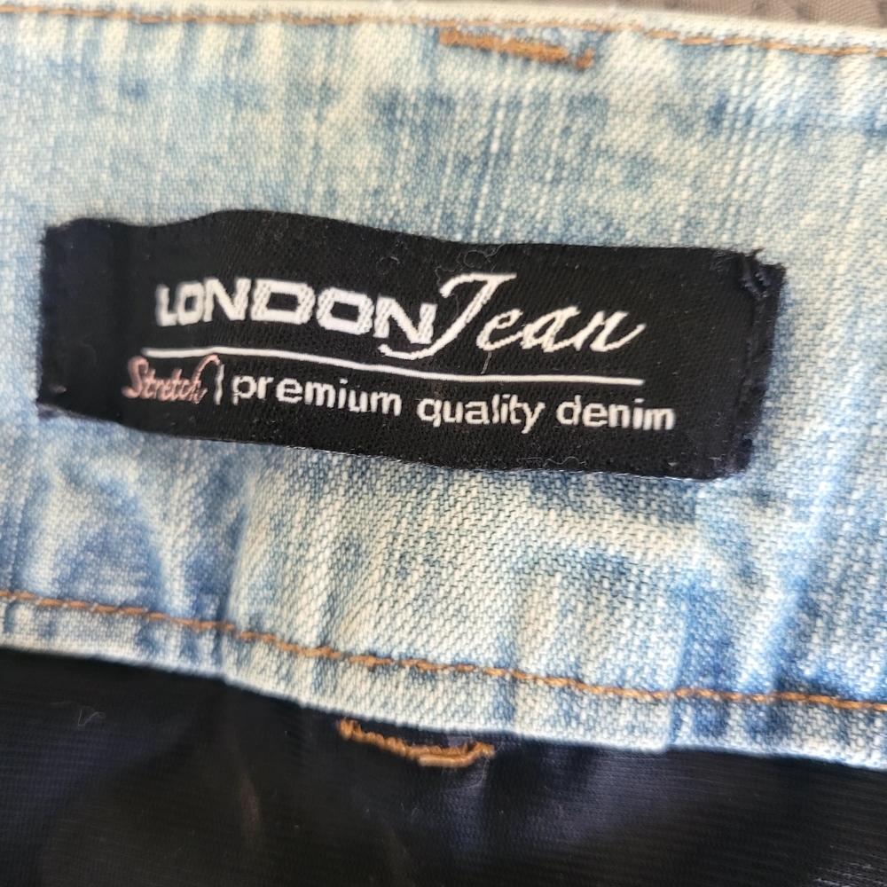 Women's Victoria Secret Bootcut London Jean With Butt Lift Panel Size 2 - Picture 9 of 12